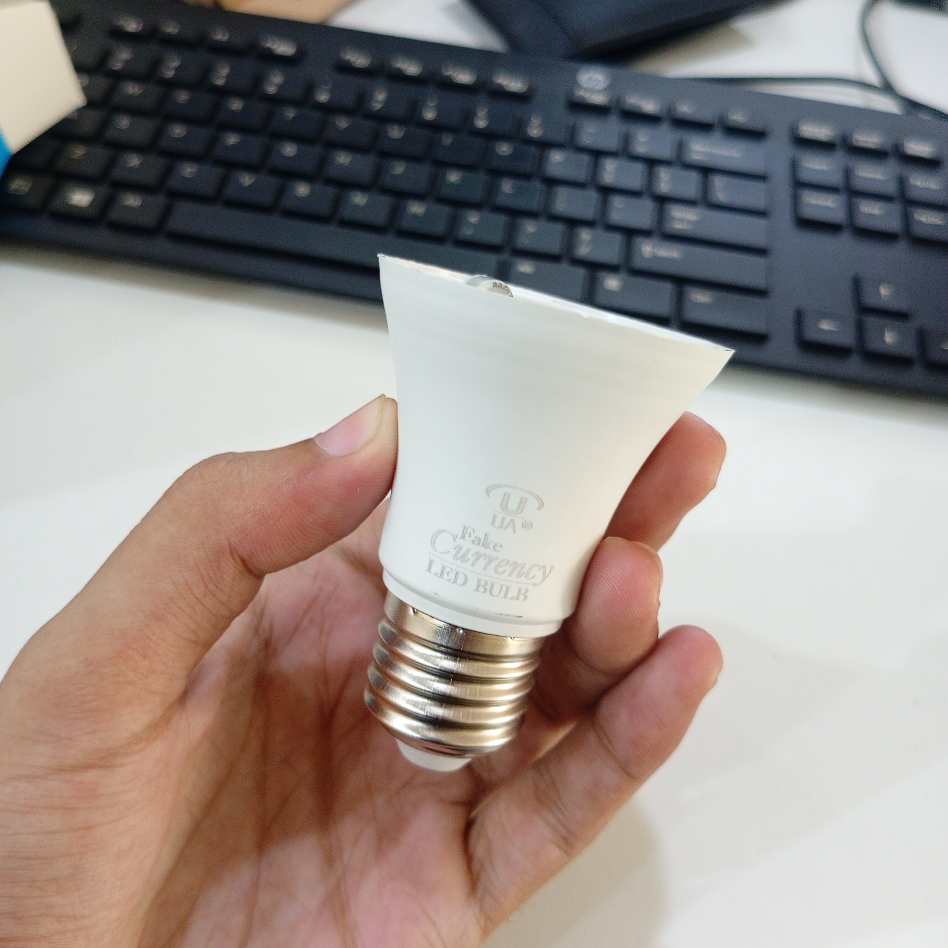 UA-15 Fake currency check LED Bulb