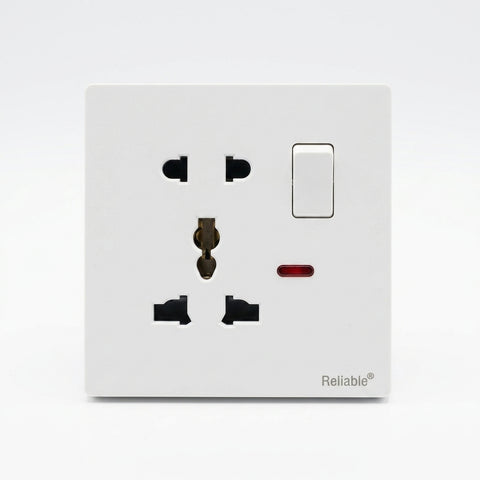 5 Pin Universal Socket – Multi-Standard Electrical Wall Socket